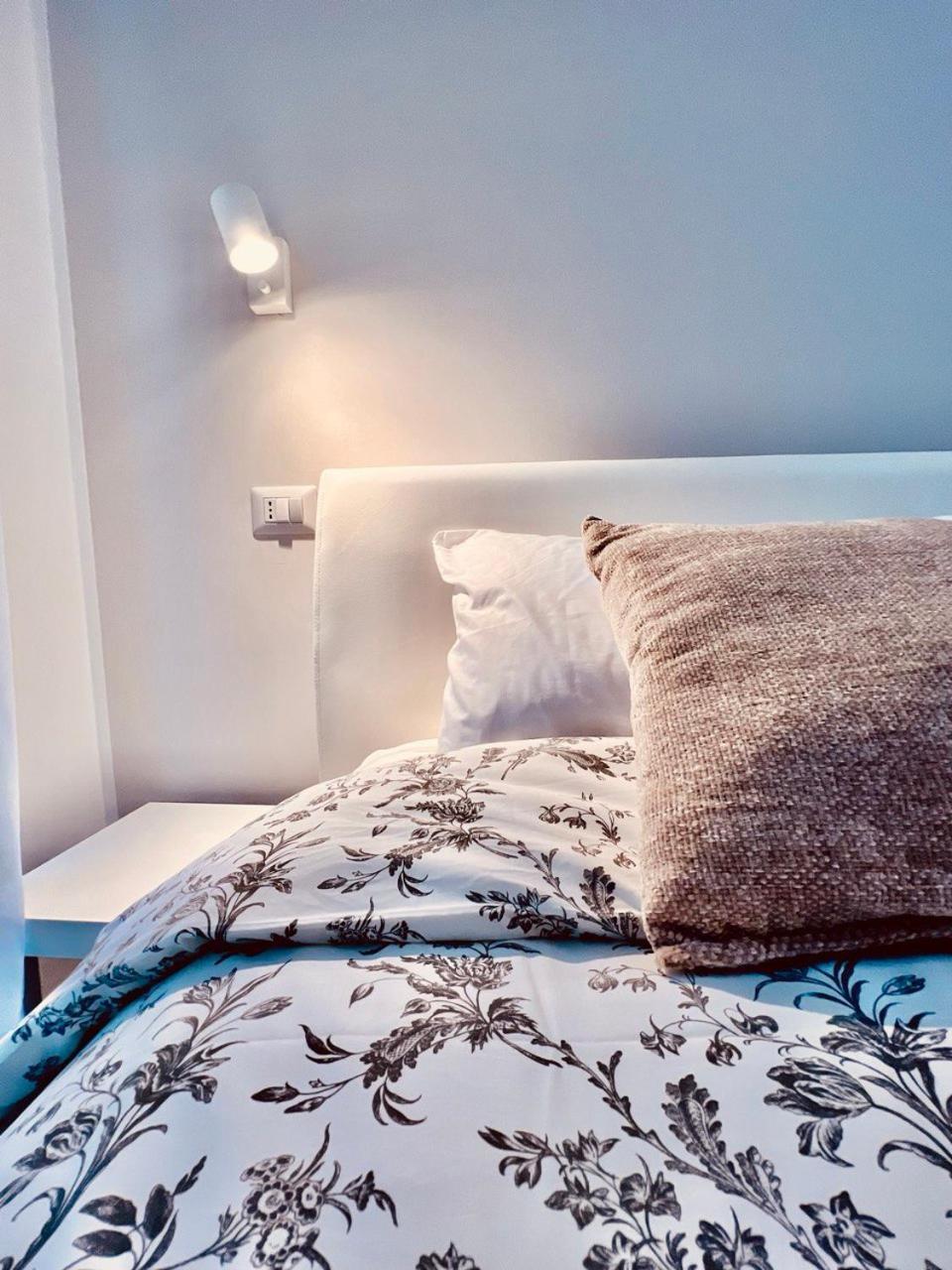 Finella Charming Rooms Bari Exteriér fotografie